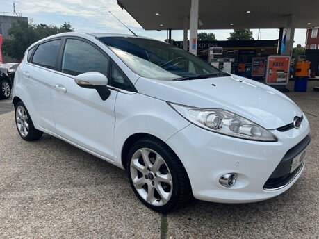 Ford Fiesta 1.6 TDCI ZETEC 4