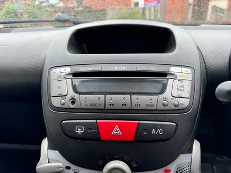 Toyota Aygo 1.0 VVT-I FIRE AC 14