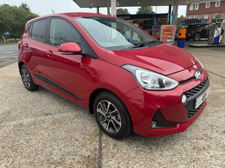 Hyundai i10 PREMIUM 9