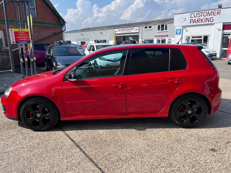 Volkswagen Golf 2.0 GTI DSG 10