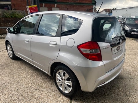 Honda Jazz 1.4 I-VTEC ES AUTOMATIC 10