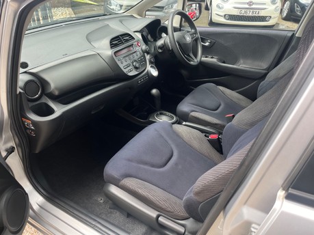 Honda Jazz 1.4 I-VTEC ES AUTOMATIC 13