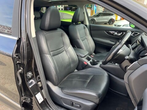 Nissan Qashqai 1.6 DCI TEKNA AUTOMATIC 3