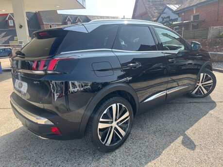 Peugeot 3008 2.0 BLUEHDI GT 180 AUTOMATIC 2