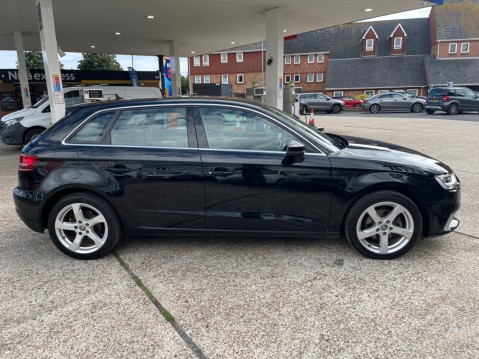 Audi A3 1.6 TDI SPORT 6