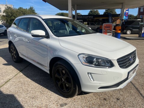 Volvo XC60 D5 SE LUX NAV AWD AUTOMATIC 2