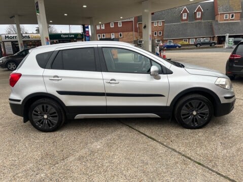 Suzuki SX4 S-Cross 1.6 SZ4 8