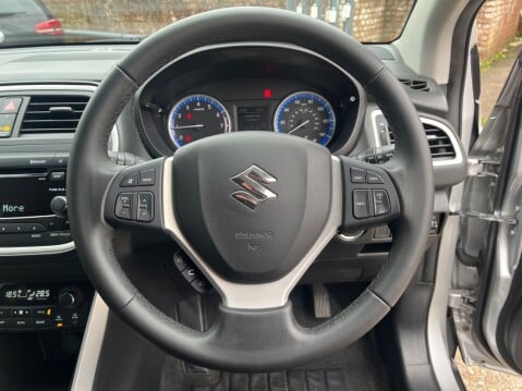 Suzuki SX4 S-Cross 1.6 SZ4 13