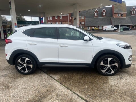 Hyundai TUCSON 1.7 CRDI SPORT EDITION 8