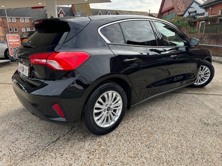 Ford Focus 1.5 TDCI TITANIUM AUTOMATIC 2