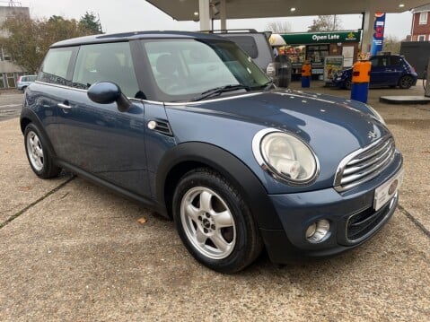 Mini Hatch 1.6 ONE D 4