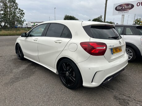 Mercedes-Benz A Class A 180 D AMG LINE PREMIUM 7