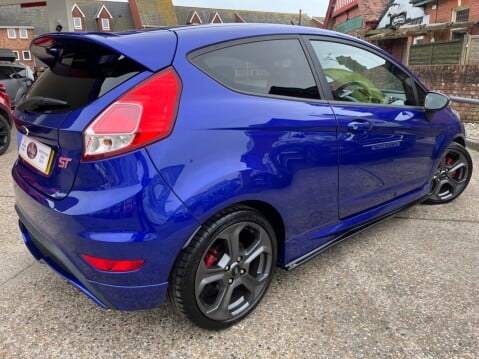 Ford Fiesta 1.6 ST-2 2