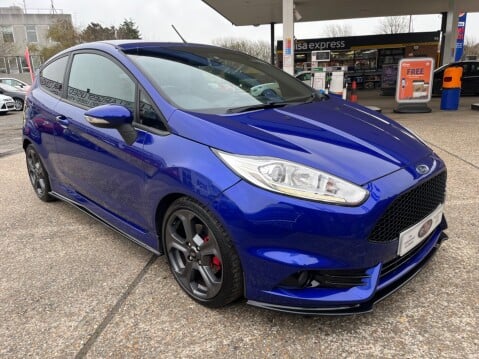 Ford Fiesta 1.6 ST-2 4