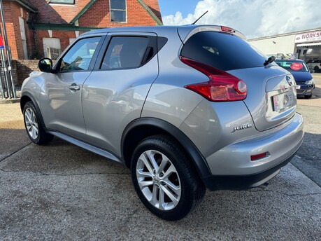 Nissan Juke 1.6 ACENTA PREMIUM 8