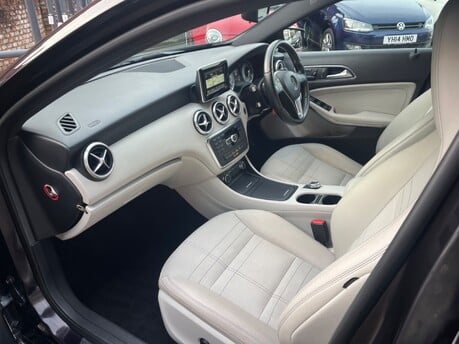 Mercedes-Benz A Class A180 CDI BLUEEFFICIENCY SPORT AUTOMATIC 3