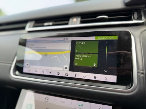 Land Rover Range Rover Velar 3.0 D300 HSE AUTOMATIC 22