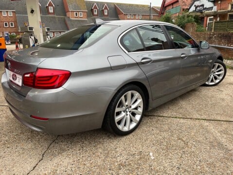 BMW 5 Series 520D SE 2