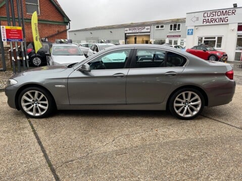 BMW 5 Series 520D SE 9