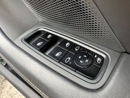 Porsche Taycan TURBO 93KWH [SPORT DESIGN PACK + PAN ROOF] 35