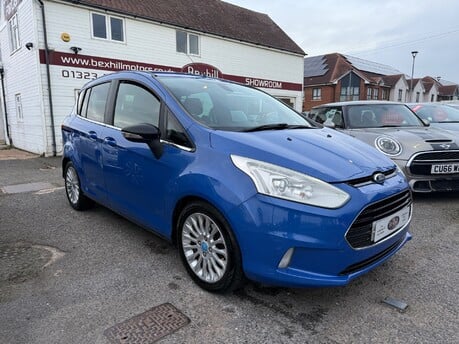 Ford B-Max TITANIUM 4