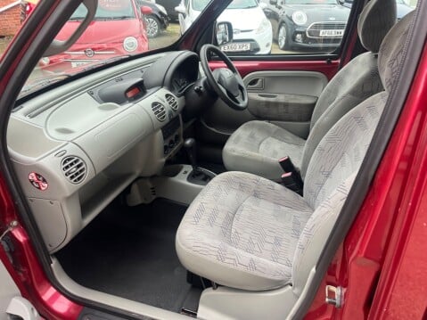 Renault Kangoo 1.6 EXPRESSION AUTOMATIC 13