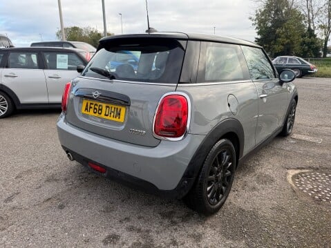 Mini Hatch COOPER 5