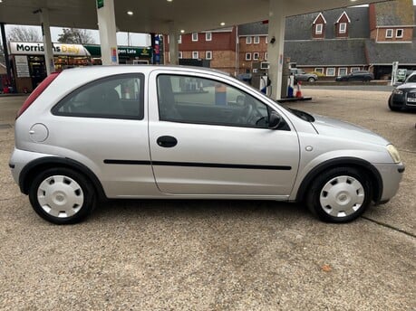 Vauxhall Corsa 1.0 LIFE 9