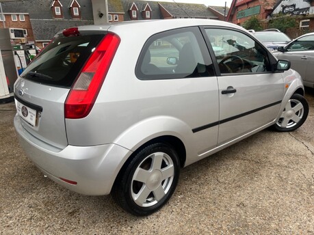 Ford Fiesta 1.4 ZETEC 2