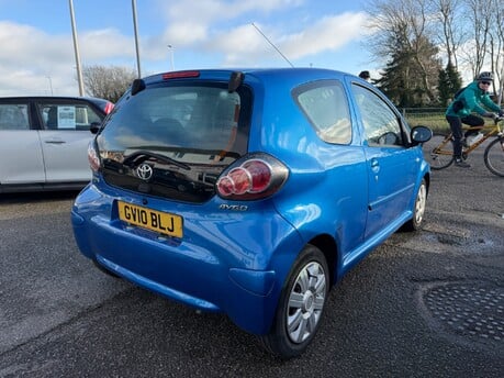 Toyota Aygo BLUE VVT-I 5