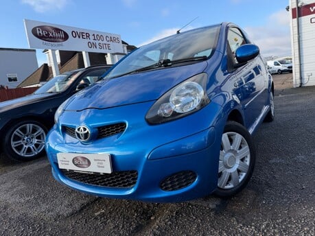 Toyota Aygo BLUE VVT-I 2