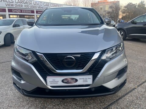 Nissan Qashqai ACENTA DIG-T XTRONIC 8