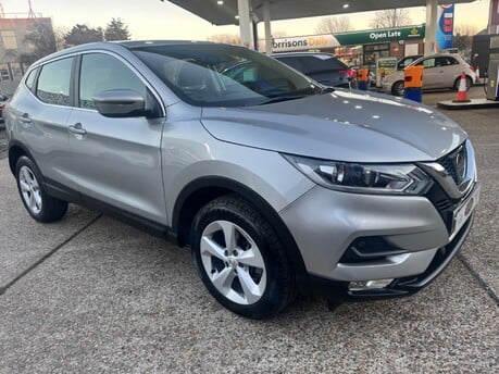 Nissan Qashqai ACENTA DIG-T XTRONIC 4