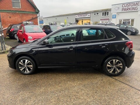 Volkswagen Polo 1.0 TSI SE 10