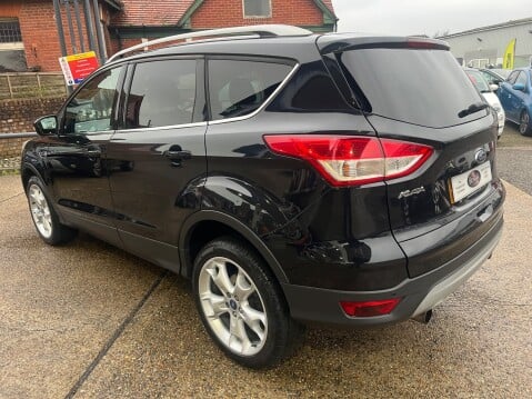 Ford Kuga 2.0 TDCI TITANIUM 11