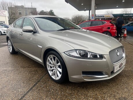 Jaguar XF D PREMIUM LUXURY 4