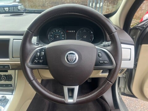 Jaguar XF D PREMIUM LUXURY 12