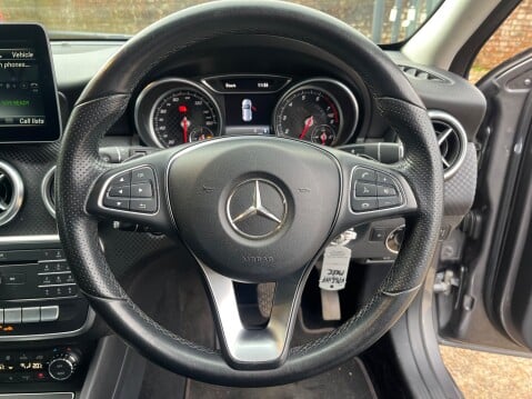 Mercedes-Benz A Class A 180 SPORT 13