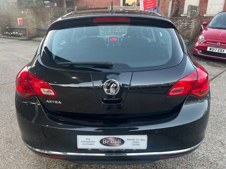 Vauxhall Astra 1.4 DESIGN 5