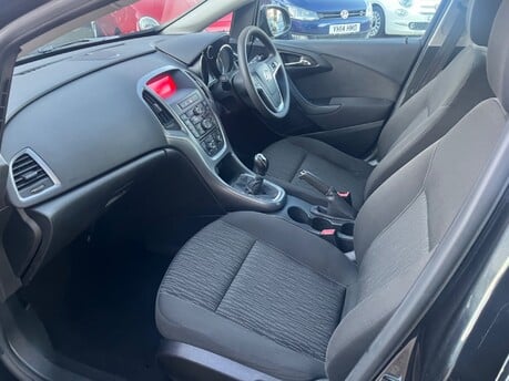 Vauxhall Astra 1.4 DESIGN 12