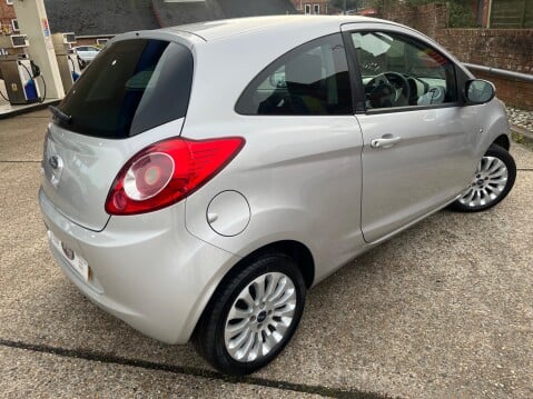 Ford Ka 1.2 ZETEC 2