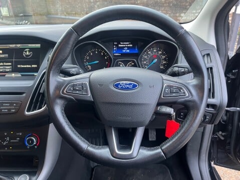 Ford Focus ZETEC 11