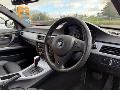 BMW 3 Series 320D M SPORT TOURING 8