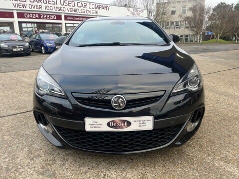 Vauxhall Astra GTC 2.0T 16V VXR 9