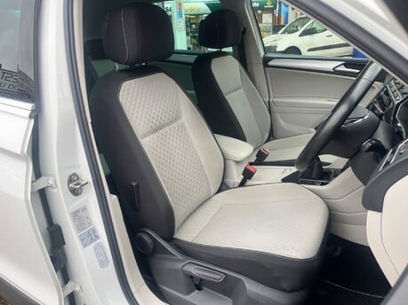 Volkswagen Tiguan 1.5 TSI EVO MATCH 3