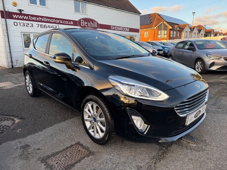 Ford Fiesta TITANIUM 4