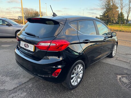 Ford Fiesta TITANIUM 5