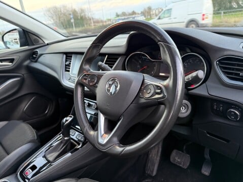 Vauxhall Grandland X SPORT NAV S/S 9