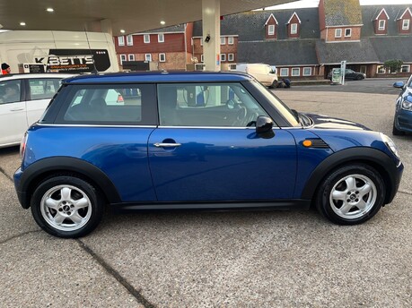 Mini Hatch 1.4 ONE 8