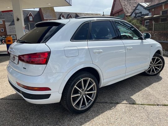 Audi Q3 2.0 TDI QUATTRO S LINE PLUS